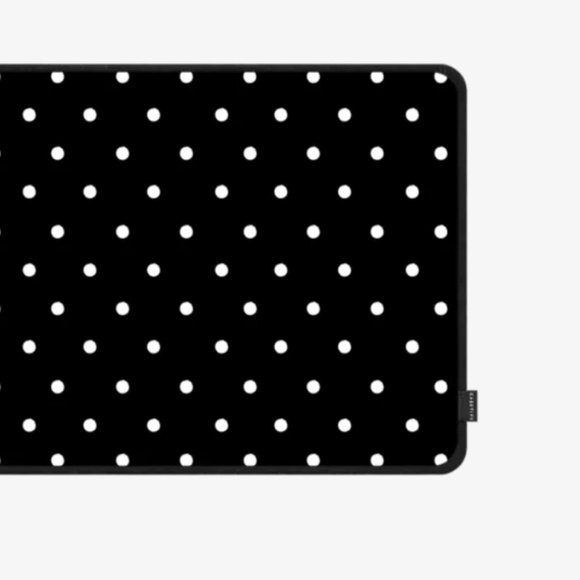 casetify - Classic Dottie - Dest Mat - Picture 2 of 3